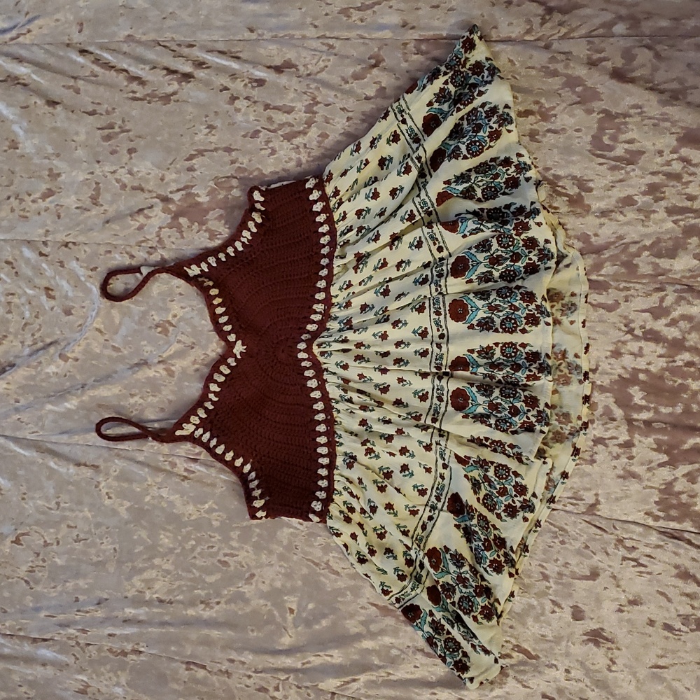 AMERICAN RAG Burgundy Tan floral Knitted Crochet Tank top hippie boho sz Small